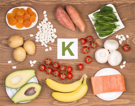 항응고제 식사요법 - 비타민 k 많은 음식